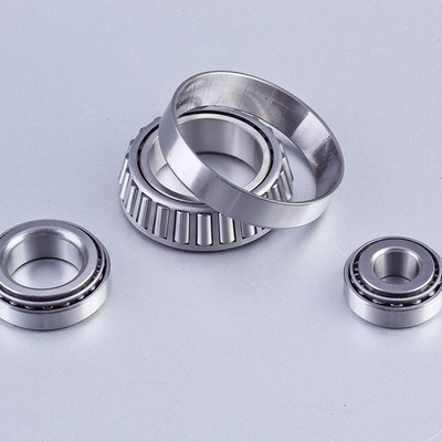 Tapered roller bearing for John Deere